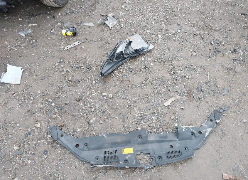 Photo 12 of 2015 Toyota Highlander XLE V6 (VIN 5TDJKRFH5FS154497)