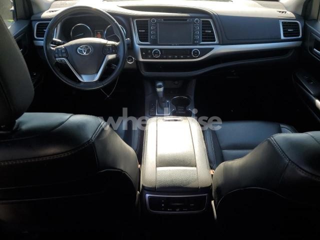 2015 TOYOTA HIGHLANDER XLE (VIN 5TDJKRFH5FS173809) main photo