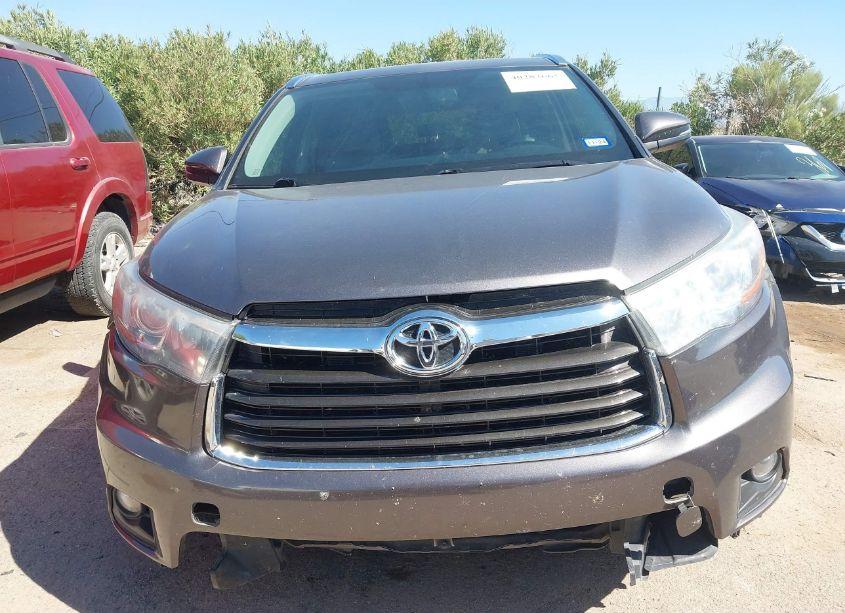 Photo 12 of 2015 Toyota Highlander XLE V6 (VIN 5TDJKRFH5FS193445)