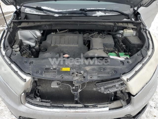 Photo 12 of 2015 TOYOTA HIGHLANDER XLE (VIN 5TDJKRFH5FS224502)
