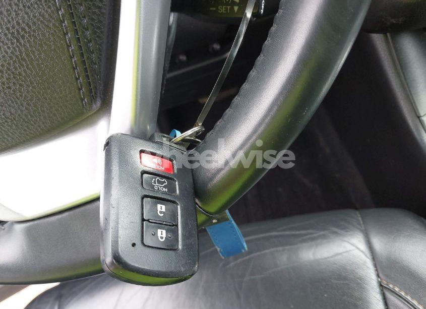 Photo 11 of 2016 Toyota Highlander XLE V6 (VIN 5TDJKRFH5GS235579)