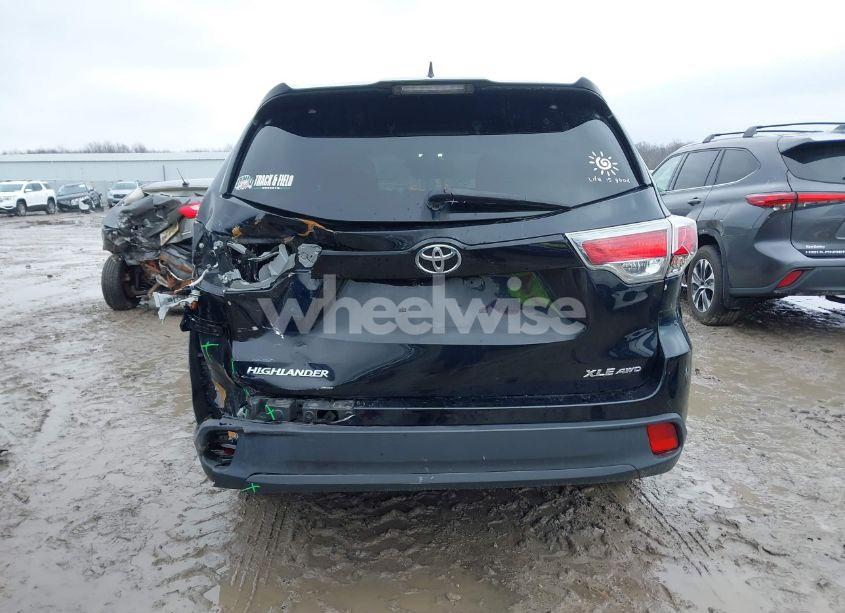 Photo 16 of 2016 Toyota Highlander XLE V6 (VIN 5TDJKRFH5GS235579)