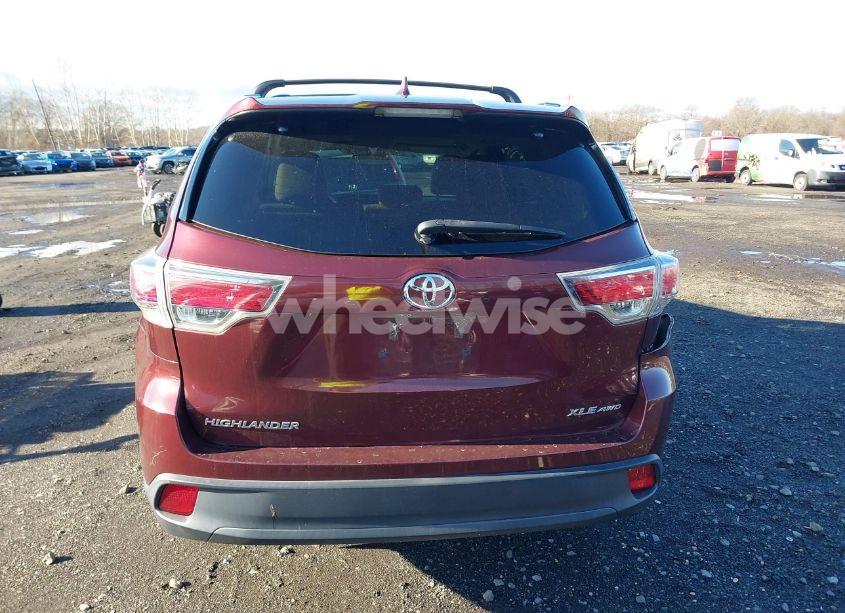 Photo 16 of 2016 Toyota Highlander XLE V6 (VIN 5TDJKRFH5GS246291)