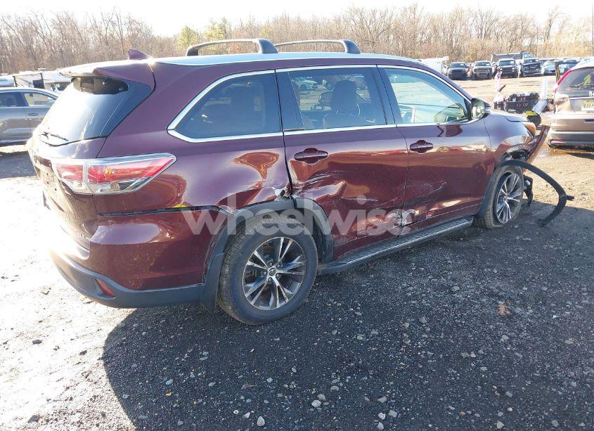Photo 4 of 2016 Toyota Highlander XLE V6 (VIN 5TDJKRFH5GS246291)