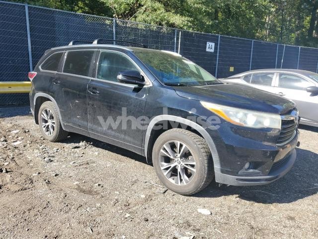 Photo 10 of 2016 TOYOTA HIGHLANDER XLE (VIN 5TDJKRFH5GS266816)