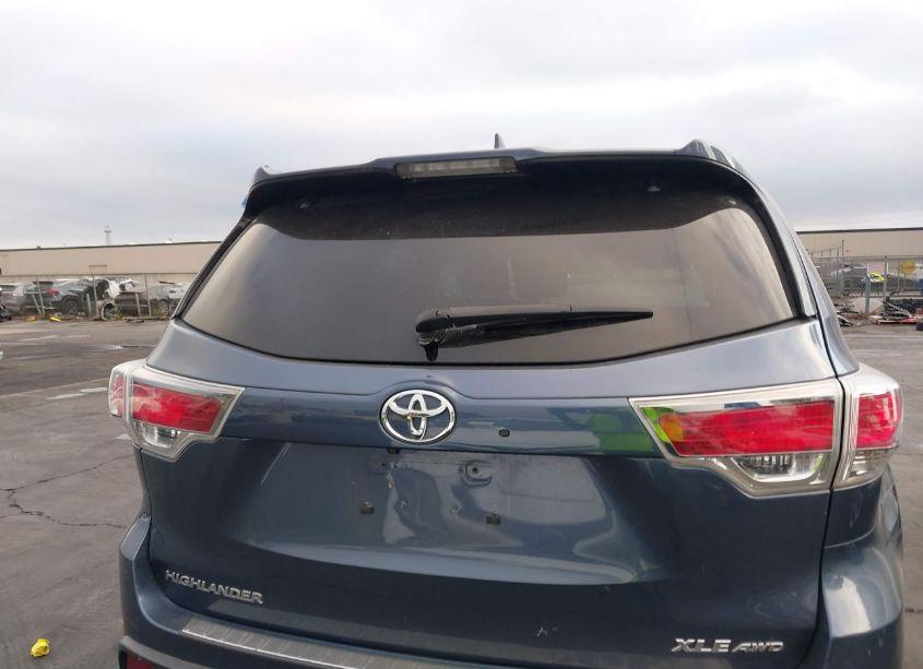 Photo 15 of 2016 Toyota Highlander XLE V6 (VIN 5TDJKRFH5GS300074)