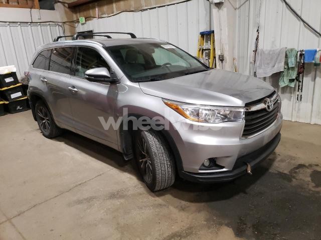 Photo 11 of 2016 TOYOTA HIGHLANDER XLE (VIN 5TDJKRFH5GS319062)