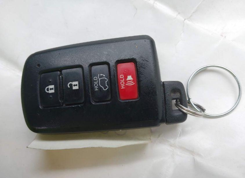 Photo 11 of 2016 Toyota Highlander XLE V6 (VIN 5TDJKRFH5GS338730)