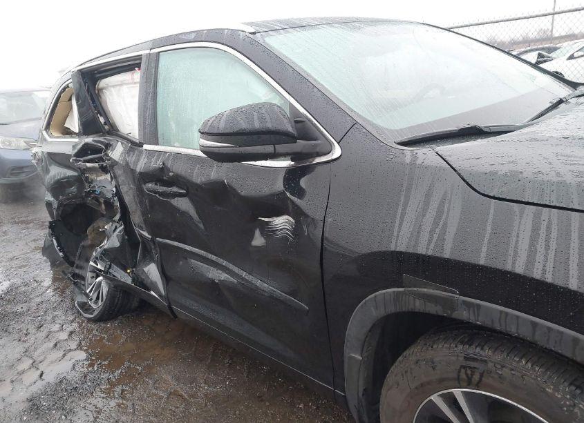 Photo 19 of 2016 Toyota Highlander XLE V6 (VIN 5TDJKRFH5GS338730)