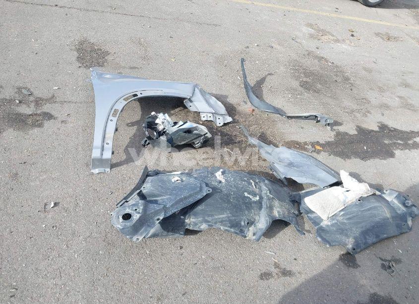 Photo 12 of 2016 Toyota Highlander XLE V6 (VIN 5TDJKRFH5GS341563)