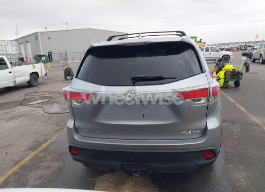 Photo 17 of 2016 Toyota Highlander XLE V6 (VIN 5TDJKRFH5GS341563)