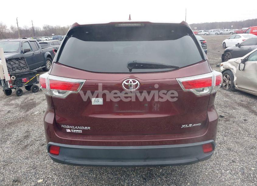 Photo 16 of 2016 Toyota Highlander XLE V6 (VIN 5TDJKRFH5GS345385)