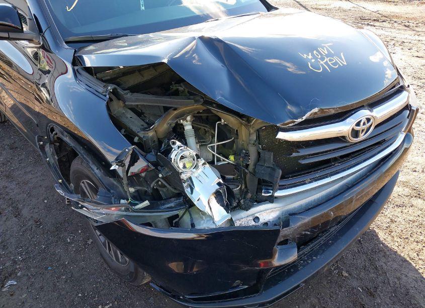 Photo 6 of 2016 Toyota Highlander XLE V6 (VIN 5TDJKRFH5GS351364)