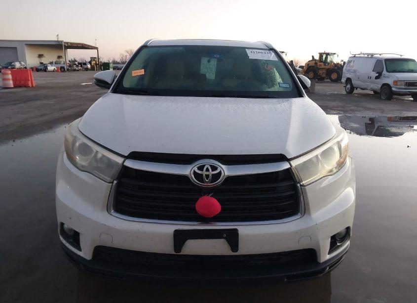 Photo 12 of 2015 Toyota Highlander XLE V6 (VIN 5TDJKRFH6FS101453)