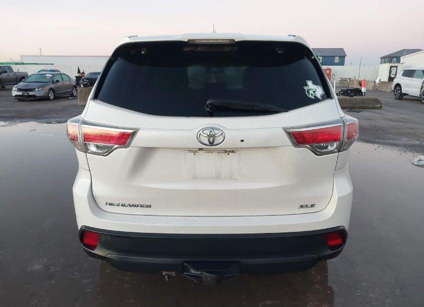 Photo 16 of 2015 Toyota Highlander XLE V6 (VIN 5TDJKRFH6FS101453)