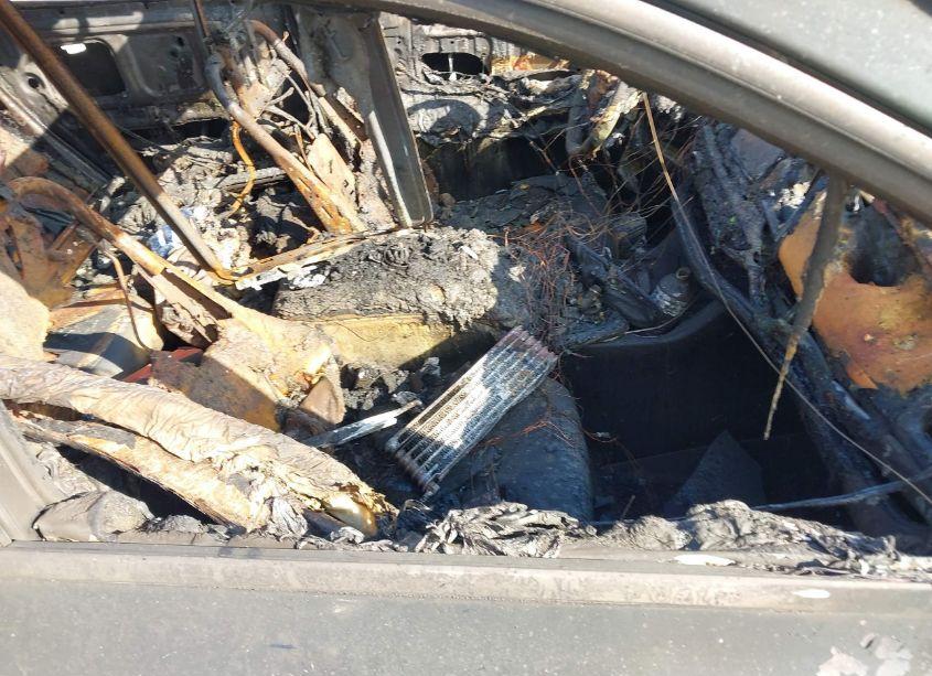 Photo 5 of 2015 Toyota Highlander XLE V6 (VIN 5TDJKRFH6FS162785)