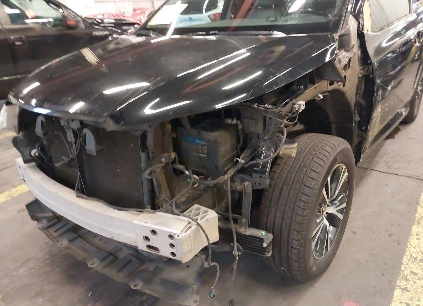 Photo 19 of 2016 Toyota Highlander XLE V6 (VIN 5TDJKRFH6GS257607)