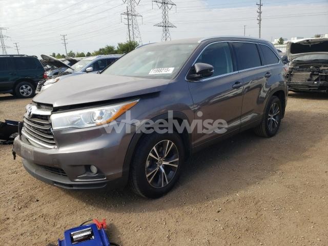 Photo 10 of 2016 TOYOTA HIGHLANDER XLE (VIN 5TDJKRFH6GS311990)