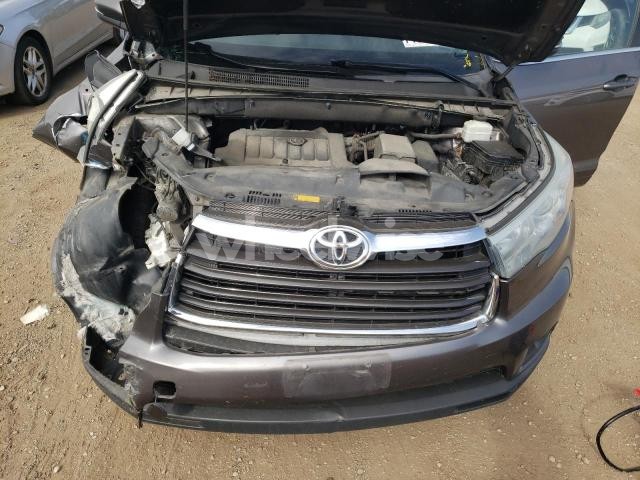 Photo 7 of 2016 TOYOTA HIGHLANDER XLE (VIN 5TDJKRFH6GS311990)