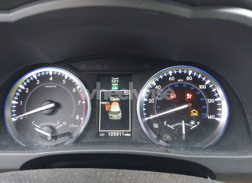 Photo 7 of 2016 Toyota Highlander XLE V6 (VIN 5TDJKRFH6GS316123)