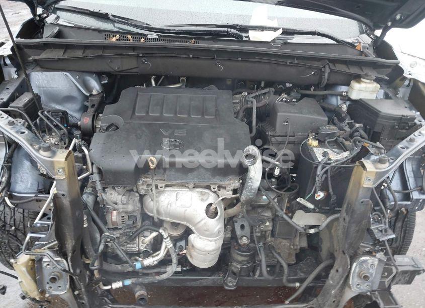 Photo 10 of 2016 Toyota Highlander XLE V6 (VIN 5TDJKRFH6GS323167)