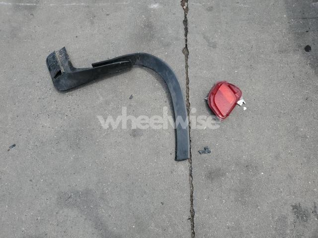 Photo 14 of 2015 TOYOTA HIGHLANDER XLE (VIN 5TDJKRFH7FS169633)