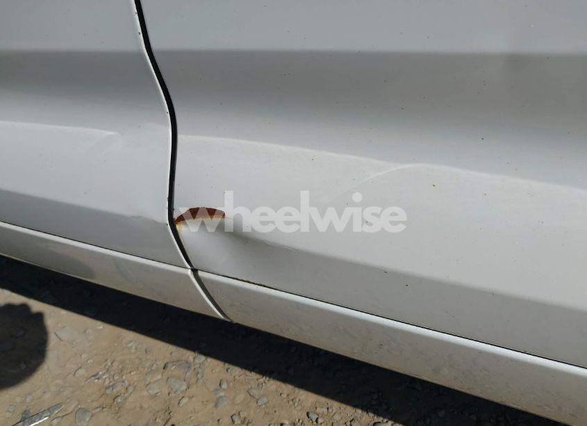 Photo 6 of 2015 Toyota Highlander XLE V6 (VIN 5TDJKRFH7FS177151)