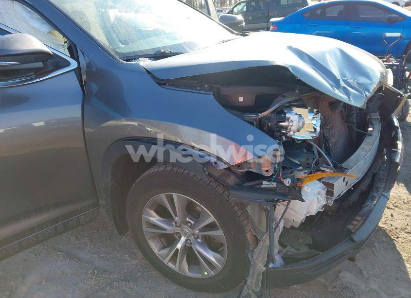Photo 18 of 2015 Toyota Highlander XLE V6 (VIN 5TDJKRFH7FS179109)