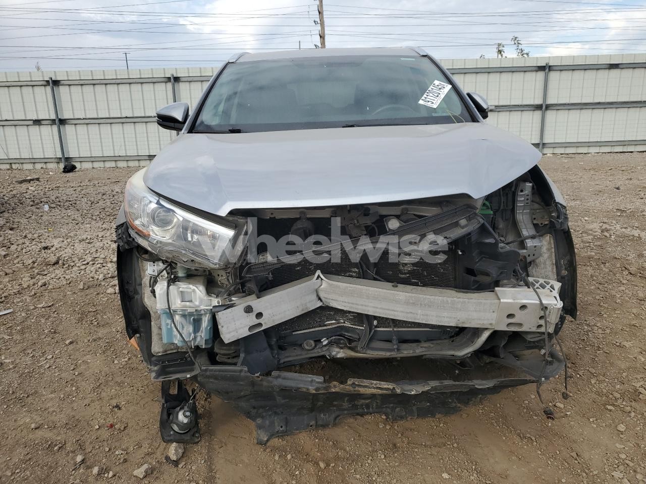 Photo 5 of 2016 TOYOTA HIGHLANDER XLE (VIN 5TDJKRFH7GS252268)