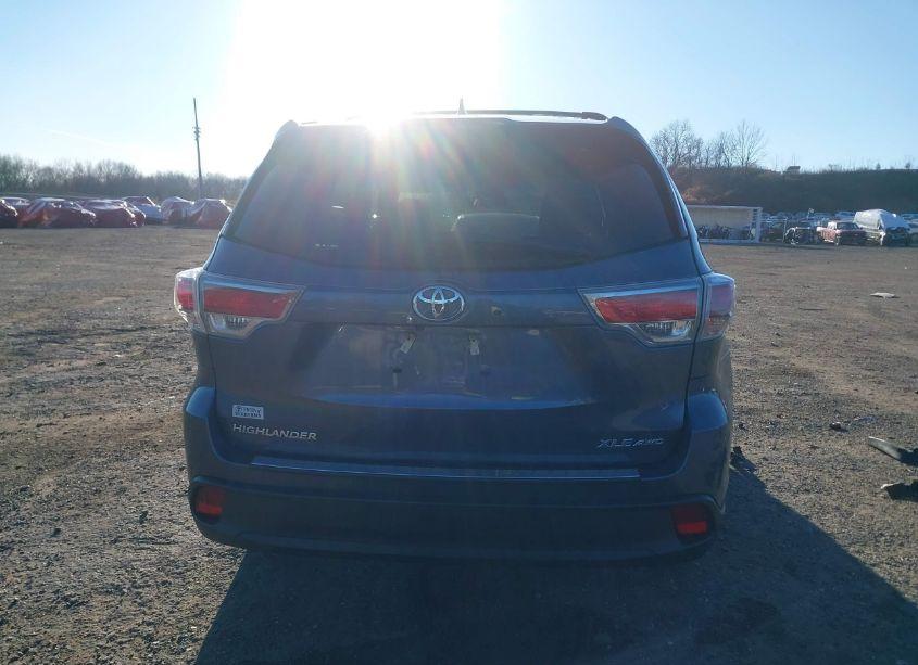 Photo 17 of 2016 Toyota Highlander XLE V6 (VIN 5TDJKRFH7GS290969)