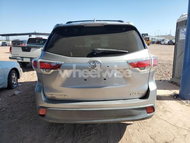Photo 13 of 2016 TOYOTA HIGHLANDER XLE (VIN 5TDJKRFH7GS348398)