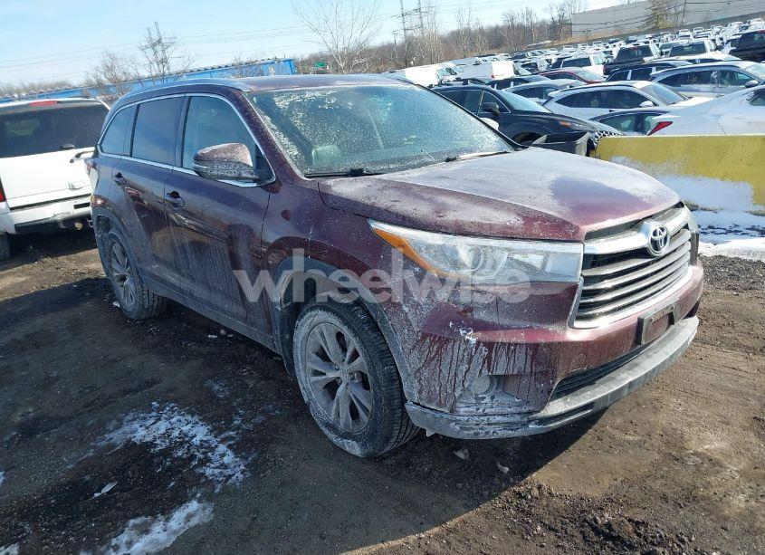 2015 Toyota Highlander XLE V6 (VIN 5TDJKRFH8FS168409) main photo