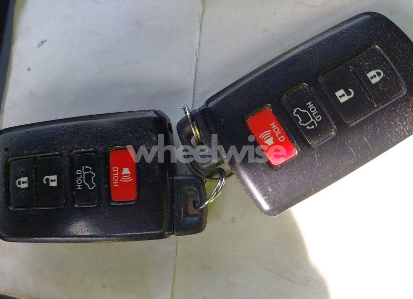 Photo 11 of 2015 Toyota Highlander XLE V6 (VIN 5TDJKRFH8FS168409)