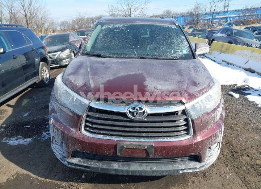 Photo 12 of 2015 Toyota Highlander XLE V6 (VIN 5TDJKRFH8FS168409)