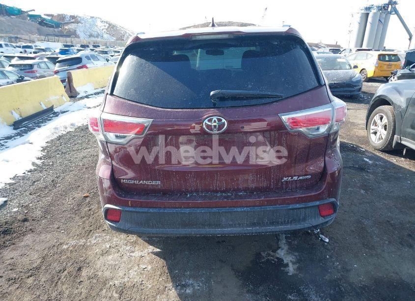 Photo 16 of 2015 Toyota Highlander XLE V6 (VIN 5TDJKRFH8FS168409)