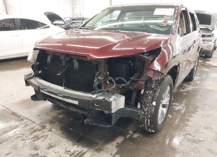 Photo 6 of 2015 Toyota Highlander XLE V6 (VIN 5TDJKRFH8FS178714)