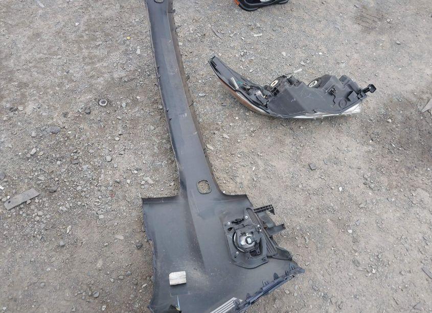 Photo 12 of 2016 Toyota Highlander XLE V6 (VIN 5TDJKRFH8GS233633)