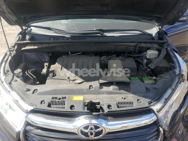Photo 5 of 2016 TOYOTA HIGHLANDER XLE (VIN 5TDJKRFH8GS275901)