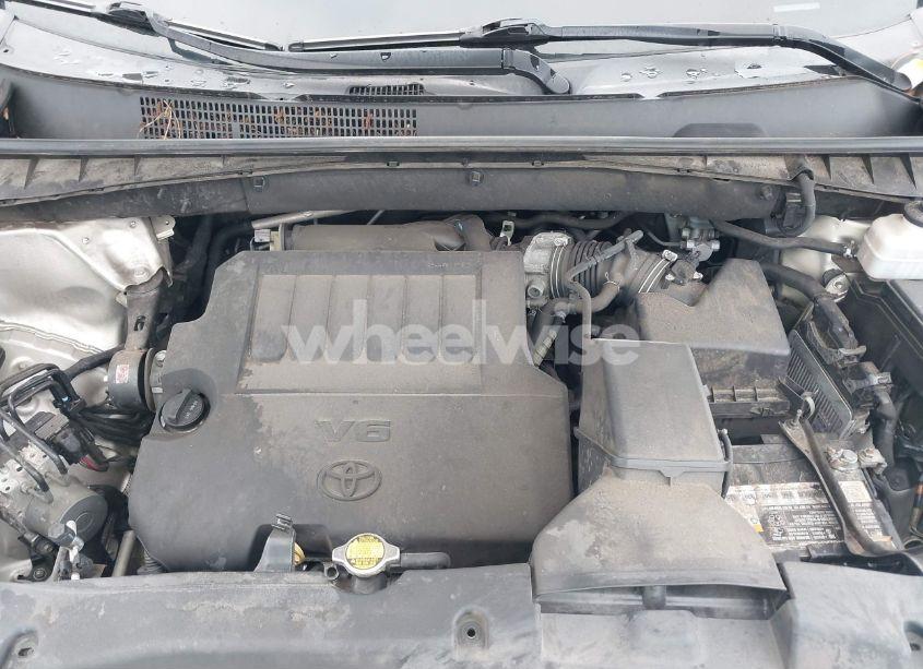 Photo 10 of 2014 Toyota Highlander XLE V6 (VIN 5TDJKRFH9ES026956)
