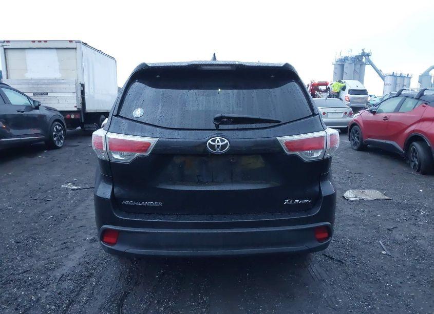 Photo 17 of 2015 Toyota Highlander XLE V6 (VIN 5TDJKRFH9FS184845)