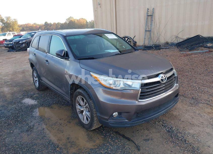 2015 Toyota Highlander XLE V6 (VIN 5TDJKRFH9FS208691) main photo
