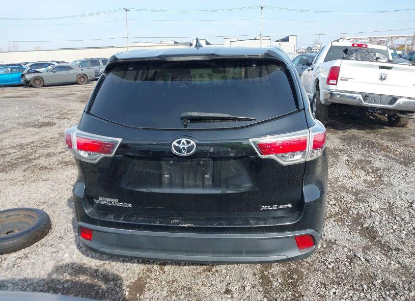 Photo 16 of 2016 Toyota Highlander XLE V6 (VIN 5TDJKRFH9GS286566)