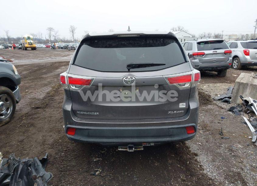 Photo 17 of 2016 Toyota Highlander XLE V6 (VIN 5TDJKRFH9GS505090)