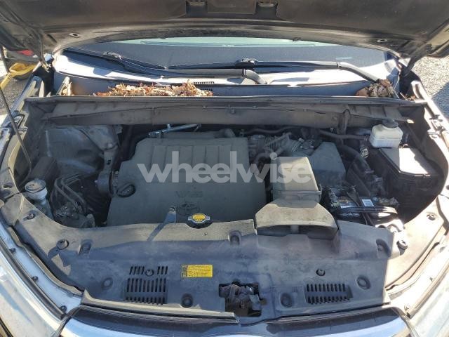 2015 TOYOTA HIGHLANDER XLE (VIN 5TDJKRFHXFS096452) main photo