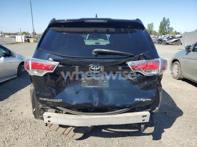 Photo 4 of 2015 TOYOTA HIGHLANDER XLE (VIN 5TDJKRFHXFS096452)