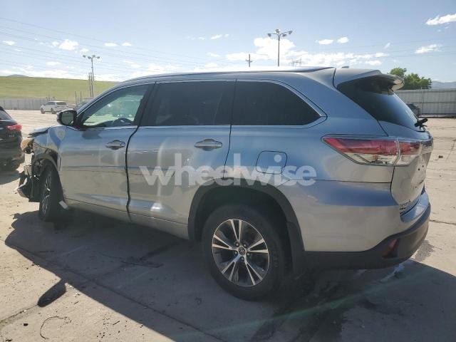 Photo 7 of 2016 TOYOTA HIGHLANDER XLE (VIN 5TDJKRFHXGS******)