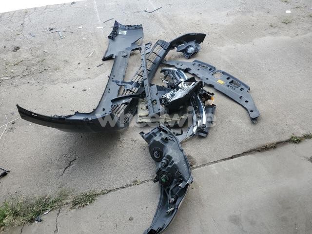 Photo 4 of 2016 TOYOTA HIGHLANDER XLE (VIN 5TDJKRFHXGS259750)