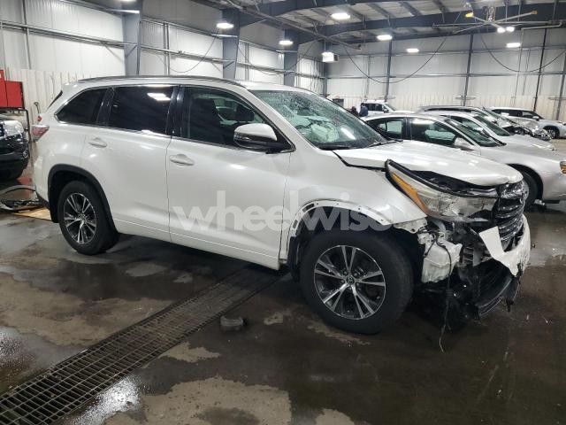 Photo 11 of 2016 TOYOTA HIGHLANDER XLE (VIN 5TDJKRFHXGS269162)