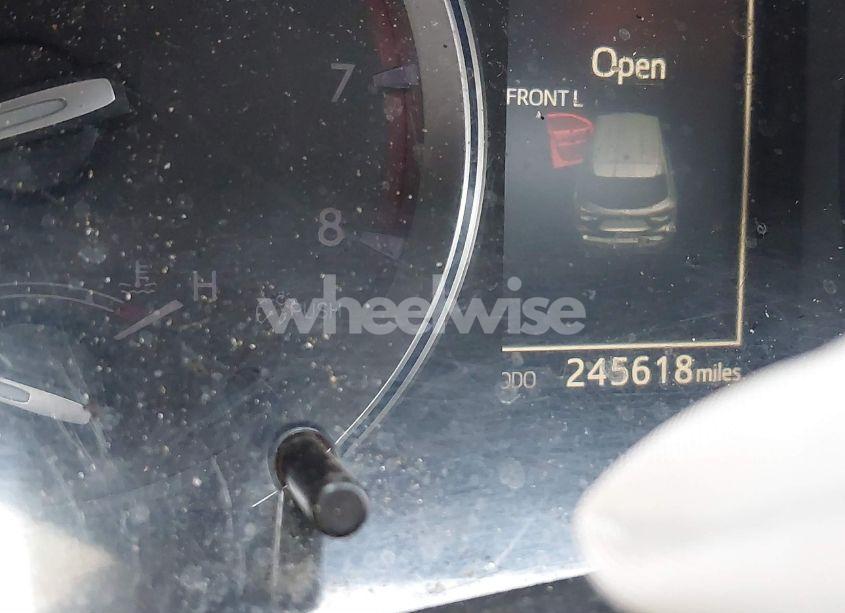 Photo 15 of 2016 Toyota Highlander XLE V6 (VIN 5TDJKRFHXGS322636)