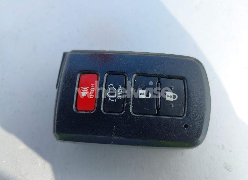 Photo 11 of 2016 Toyota Highlander XLE V6 (VIN 5TDJKRFHXGS330915)